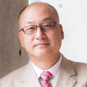 早稲田大学の田辺新一教授